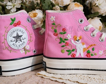 Custom Embroidered Converse Chuck Taylor 1970s: Floral Cat Design