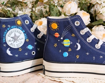 Converse Chuck Taylor bordados a medida de los años 70: Celestial Shoes