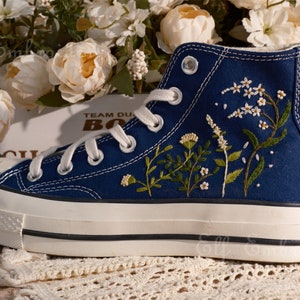 Custom Converse Embroidered Shoes,1970s Converse Chuck Taylor,Converse Custom Small Flower/Small Flower Embroidery image 7