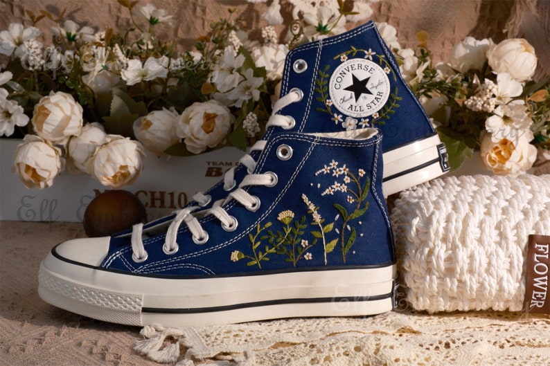 Custom Converse Embroidered Shoes,1970s Converse Chuck Taylor,Converse Custom Small Flower/Small Flower Embroidery image 8