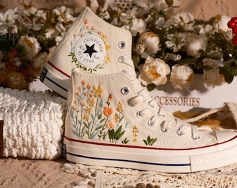 Chaussures brodées Converse personnalisées, Chuck Taylor Converse des années 1970, Broderie petite fleur/petite fleur Converse personnalisée