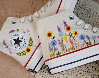 Kundenspezifische converse gestickte Schuhe, 1970er Jahre Chuck Taylor, kleine Blume / kleine Blumenstickerei