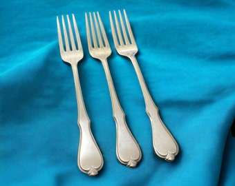 Oneida Rogers Satin AMERICAN FREEDOM Stainless  3 Dinner Forks 7 1/4" Length