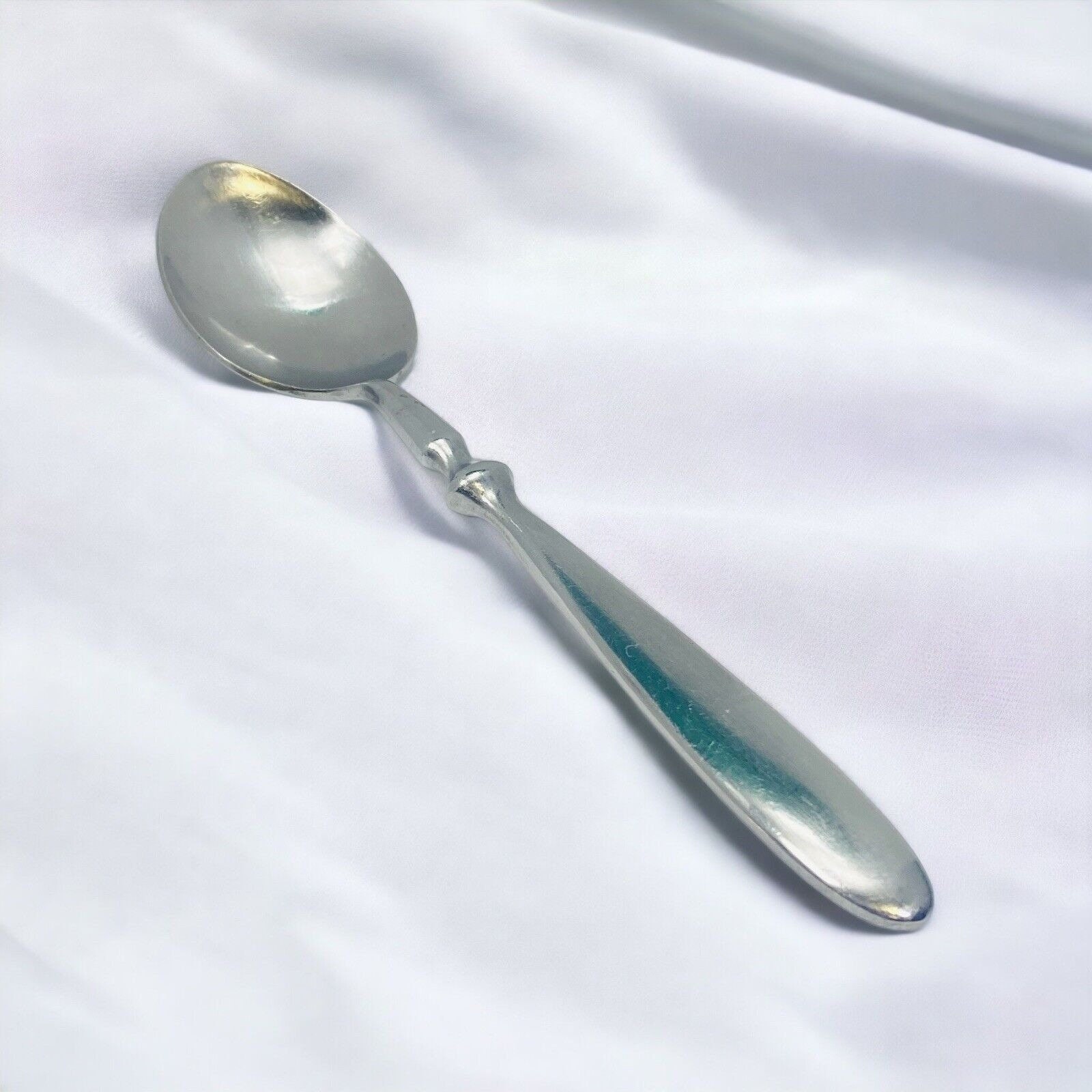 17-Hampton Silversmiths BISTRO Satin Pattern Flatware 7 5/8 Soup Spoons
