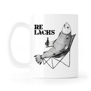 Re Lachs Tasse bedruckt mit einem Lachs mit Bierflasche im Anglerstuhl Relax Relachs Geburtstagsgeschenk Kaffeetasse Kaffeebecher Bild 6
