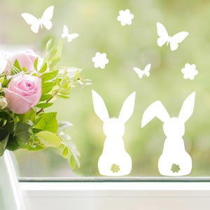 Fensteraufkleber Hase weiß Frühling Ostern drei Hasen Blümchen Schmetterlinge weiß WIEDERVERWENDBAR Aufkleber im Set Fensterbild Fensterdeko