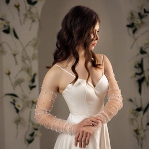 Fingerless gloves pearls bride Sheer tulle long removable sleeves