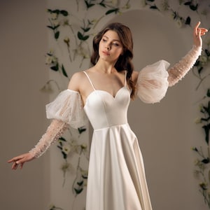 Removable puffy wedding sleeves Bridal bell sleeves with pearls add on