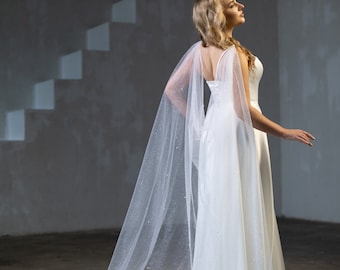 Cape tulle detachable for bride Bridal resplendent capelet with pearls