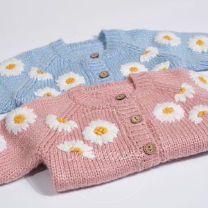 Custom Embroidered Daisy Cardigan – Unique Name Sweater for Babies & Toddlers, Perfect Gift Idea