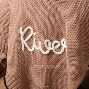 Custom Embroidered Knit Baby Blanket – Personalized Name Blanket, Thoughtful Gift for Newborns & Showers