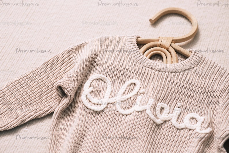 Pull en tricot personnalisé pour bébé, collection classique, 100 % coton, pull avec prénom brodé pour bébé image 1