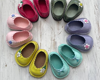 Floral Leather Doll Shoes: Fits 18" American Girl Dolls