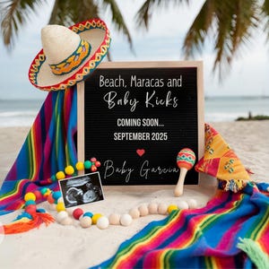 Anuncio de embarazo del Cinco de Mayo Anuncio de bebé Anuncio de género neutro Plantilla editable Anuncio de playa Revelación en redes sociales