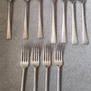 Vintage CPNS Sheffield Cutlery – 4 Dinner Forks, 4 Dessert Forks, 3 Dessert Spoons – Elegant Tableware Set