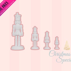 Miniatura de casa de muñecas Cascanueces: Figura navideña a escala 1/12 y 1/6 (archivos STL de descarga instantánea)