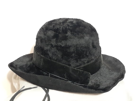 1960\'s Dior Black Velvet Chapeau CHRISTIAN DIOR 1940s 1950s Vintage Dark Brown Velvet Hat W  main image 4
