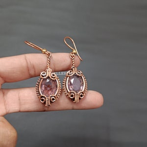 Pendiente de kunzita rosa, joyería envuelta en alambre, joyería de piedras preciosas hecha a mano, pendiente de cobre, pendiente colgante y colgante, joyería de kunzita, regalo para madre