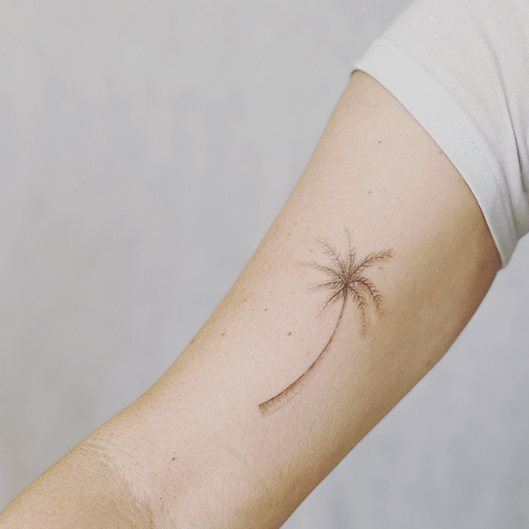 Fine Line Palm Tree Temporary Tattoo Etsy