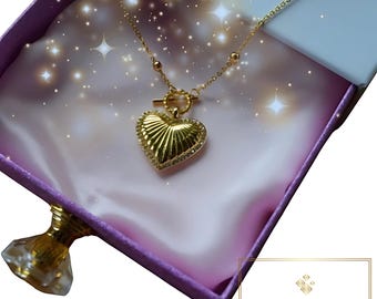 Gold Heart Pendant Necklace