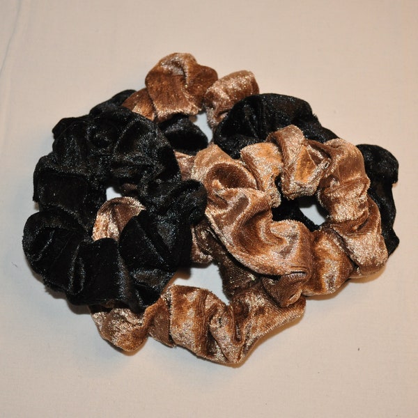2x curly velvet scrunchies