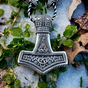 Bredsatra mjolnir replica. Authentic Thor hammer necklace. Handcrafted sterling silver mjolnir pendant. Viking jewelry gifts.