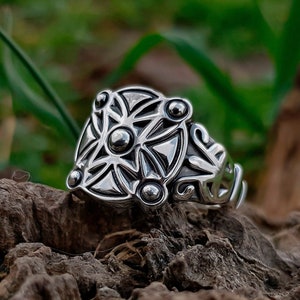 Viking ring replica from Hoen Hoard. Handcrafted sterling silver norse ring. Viking Jewelry Gifts.