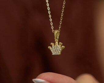Queen's Crown Necklace with Gemstone, Sterling Silver Crown of King Pendant, 18K Gold, Rose Gold Plate Medieval Jewelry, Gift for Her