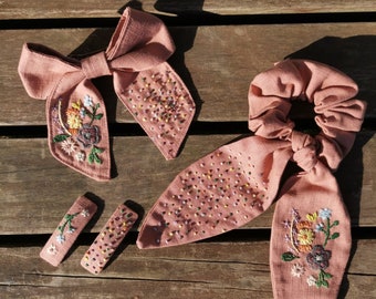 Embroidery hair clips, Handmade hair accessories, Embroidered cotton hairbows, Embroidered scrunchies, Linen hair tires, Gift for Christmas