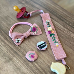 新生児セット、ウィスプクリップ、無毛の赤ちゃん用バックル、刺繍入りおしゃぶりクリップ、ピンクのヘッドバンド、ベビーシャワーギフト、手作りのスリープフレンド