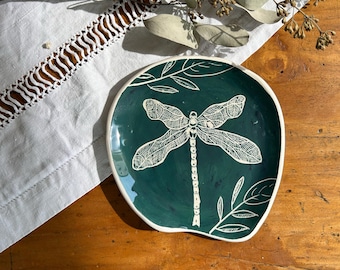 Dragonfly ceramic plate with sgraffito decoration