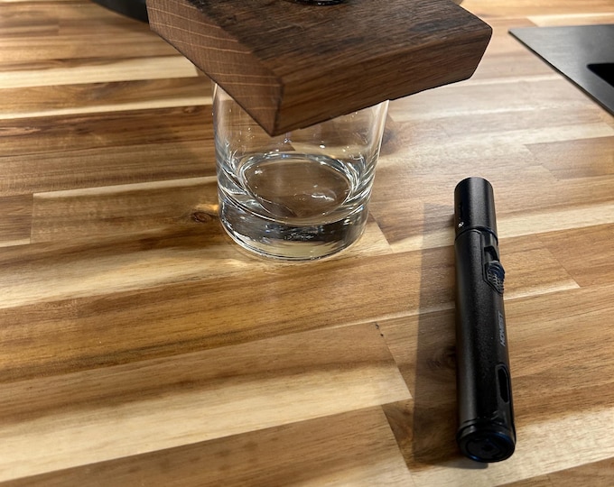 Bourbon barrel cocktail smoker