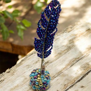 Verzauberte Metallfeder: Pfau Strass, Faux Perlen Basis