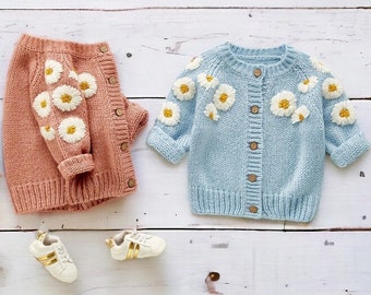 Jersey de punto de flores para bebés / Jersey de punto bordado / Regalos para bebés / Suéter de punto para bebés / Suéter para niños pequeños / Regalos para recién nacidos