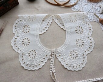Detachable Cream Cotton Collar, Floral Embroidery, Vintage Style