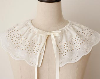 Eyelet Lace Cotton Detachable Collar, Peter Pan Style