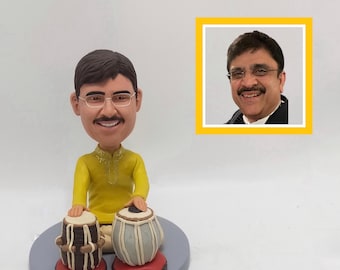 Figura de músico personalizado con cabezón de tabla indio, regalo de cumpleaños para amantes de la música.