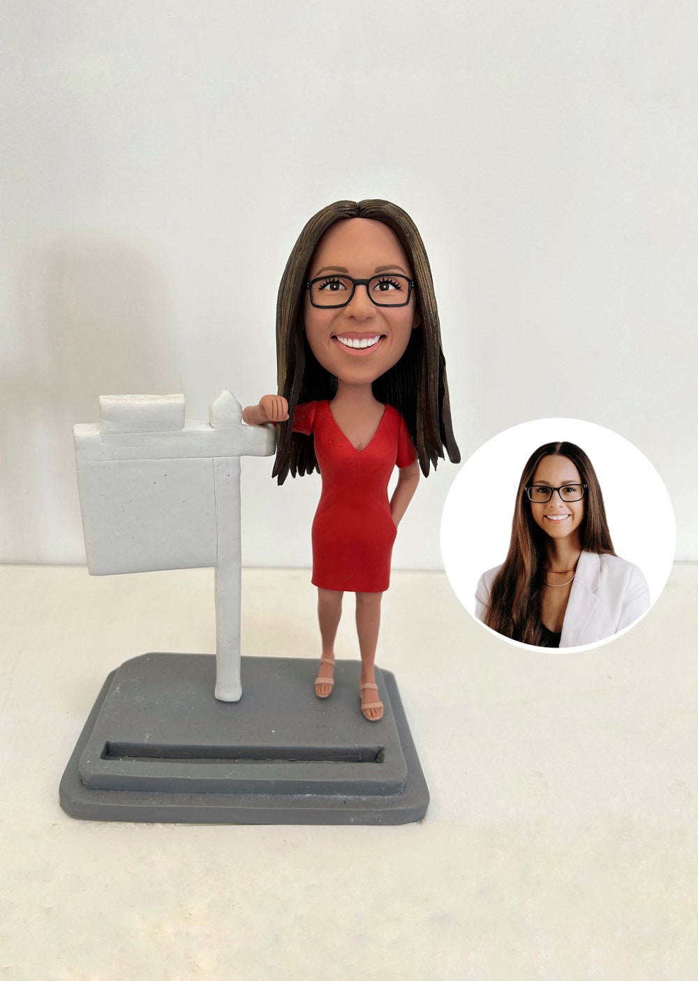 Realtor Ornament Custom Bobblehead Real Estate Agent, Female Real Estate Custom Bobblehead, Sellers Agent Custom Bobblehead, Buyers Agent Custom Bobble Head Custom Cake Topper Men Women Realtorgift