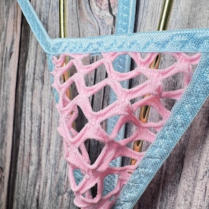 Jovanadesign Jura Nano String Baby Pink Cabaret Sky Blue Ribete Extreme Micro Traje de baño Ropa interior Hecho a mano en el Reino Unido