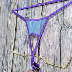 jovanadesign Traje de hombre con abertura frontal, espalda con tapón, tanga, color bígaro, malla morada, traje de baño abierto extremo, hecho a mano en el Reino Unido