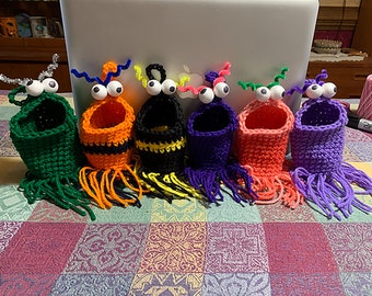 4 in 1 Crochet Alien Holders - Crochet Alien Plant Hanger - PDF PATTERN BUNDLE
