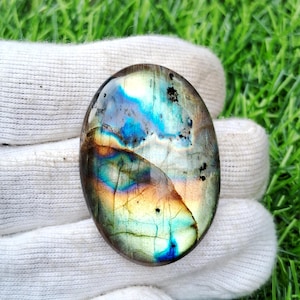 Oval Labradorite Cabochon: Flashy Spectrolite Gemstone (41x28x7 MM, 70 Carat)