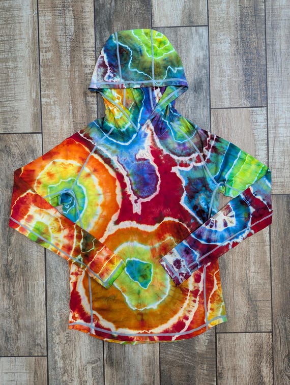 Size WOMANS Small Tie Dye UPF 50 Sun Hoodie: Bamboo Blend, Thumb Holes