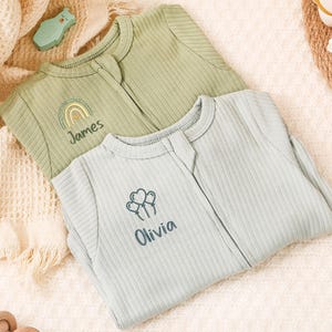Custom Embroidered Baby Name Zip Romper,Embroidered Baby Grow Newborn,Personalised New Baby Gift,Baby Shower Gift,baby Jumper,Knit Gift