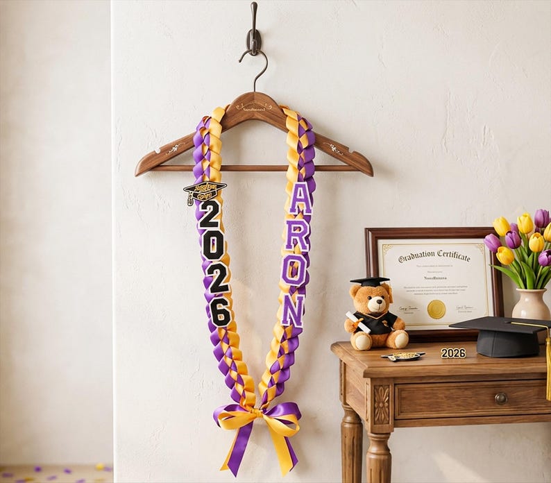 Custom 2026 Graduation Ribbon Lei: Personalized Senior Gift - Etsy