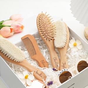 Personalized Wooden Baby Hair Brush,Custom Wooden Baby Hair Brush,Baby Brush Set for Newborns,Engraved Name Brush,Baby Keepsake Gift.