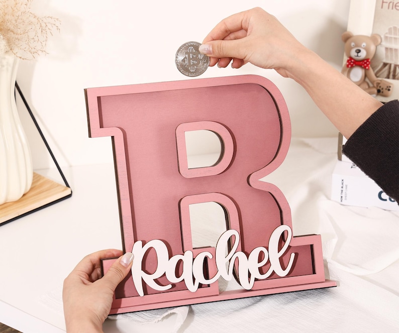 Hucha de madera personalizada con letra: Hucha con nombre personalizado imagen 9