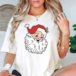 Retro Santa Christmas Shirt, Vintage Santa Tee, Cute Holiday Santa Top, Women’s Retro Christmas Shirt, Xmas Gift for Her