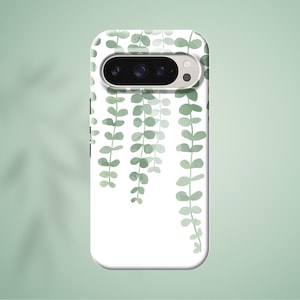 Könnte beinhalten: Weißes Handycase mit einem Aquarelldesign aus hängenden grünen Blättern. Das Case hat einen Kameraausschnitt und eine glatte, glänzende Oberfläche. Die Blätter sind in einem sanften Grünton gehalten und erzeugen ein natürliches, botanisches Thema.