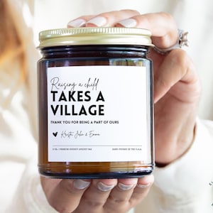 It Takes a Village Candle-cadeau, gepersonaliseerde bedankkaars, oppascadeau, cadeau leraar, cadeau leraar, cadeau oppas, cadeau dagopvang, cadeau coach, cadeau coach, vriend